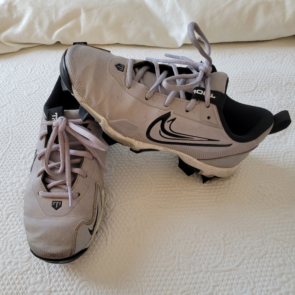 Nike Force Trout baseball cleats youth size 3